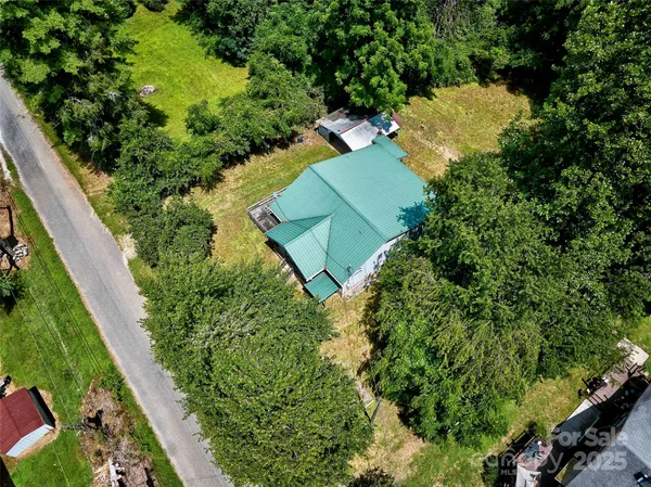 $199,000 | 111 Kenneth Cooper Road, Whittier, NC 28789