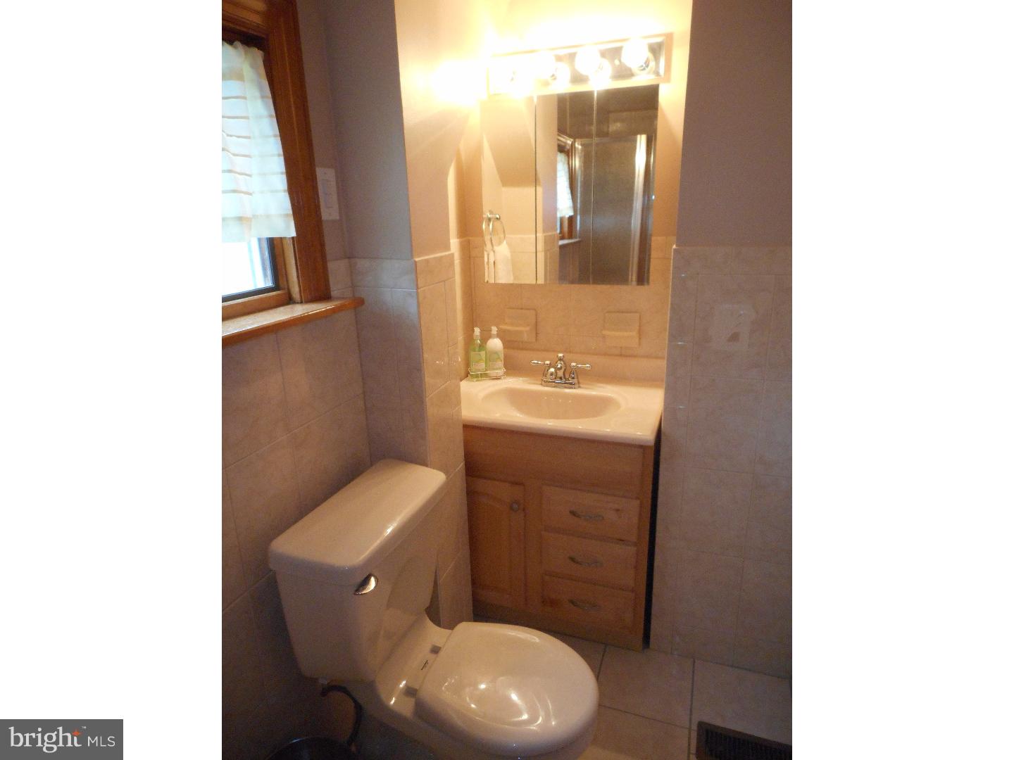 903 Scotia Road Philadelphia, PA 19128 - Photo 17 of 22