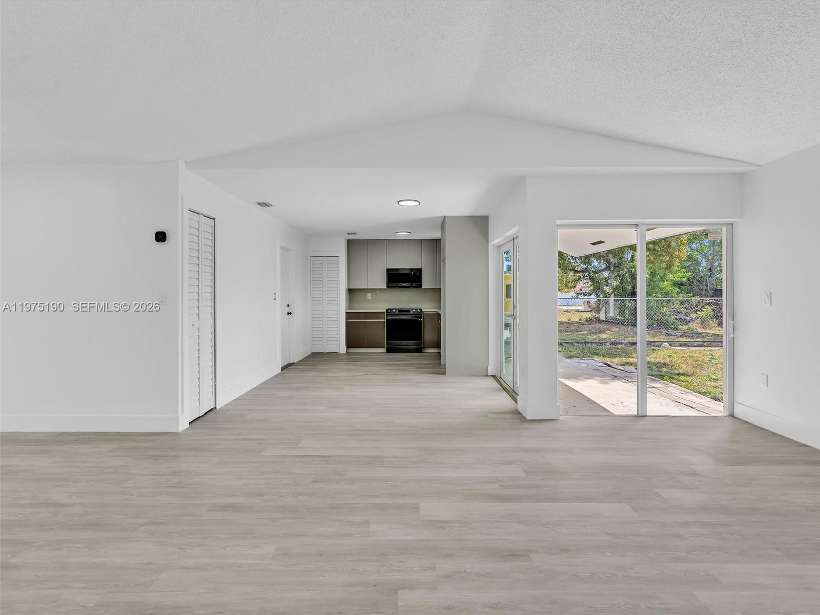13412 Southwest 256th Terrace Homestead, FL 33032 - Photo 7 of 31