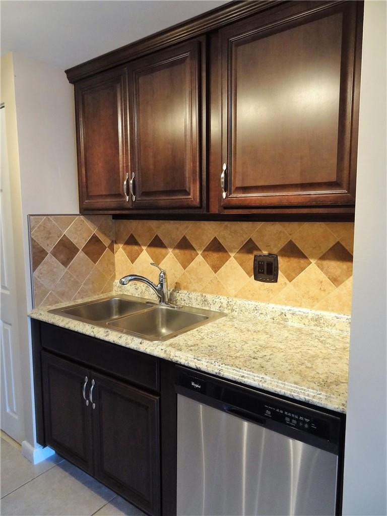 3670 Inverrary Drive, Unit 1L Lauderhill, FL 33319 - Photo 3 of 26