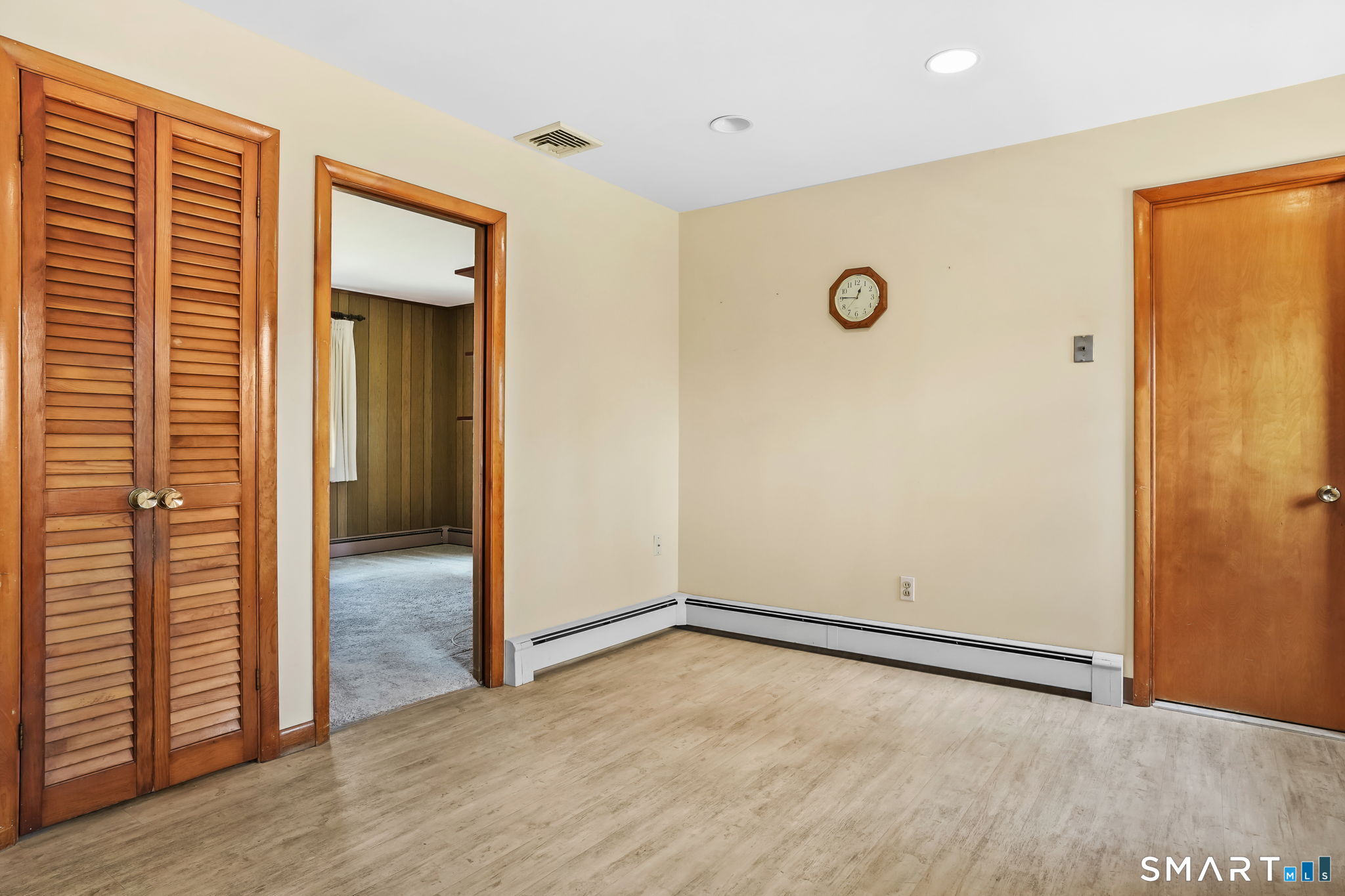 15 Glenbrook Road Trumbull, CT 06611 - Photo 12 of 39