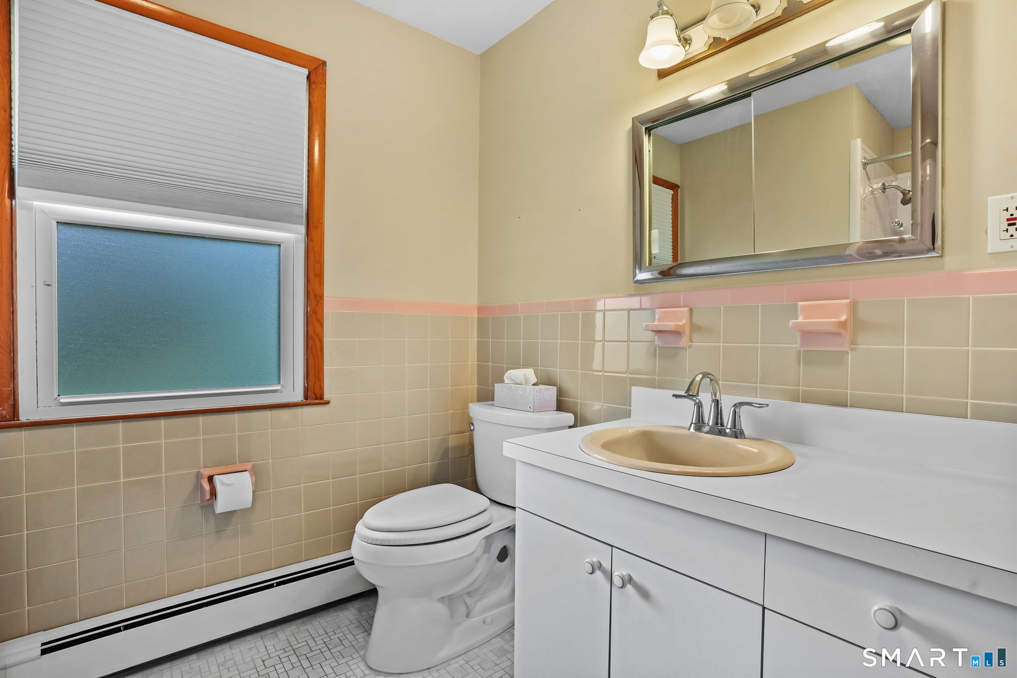 15 Glenbrook Road Trumbull, CT 06611 - Photo 17 of 39