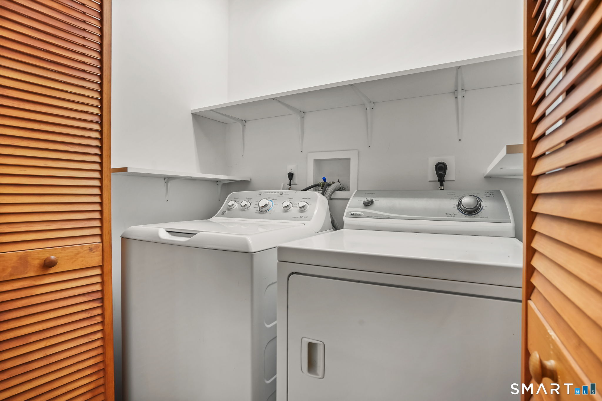 15 Glenbrook Road Trumbull, CT 06611 - Photo 18 of 39