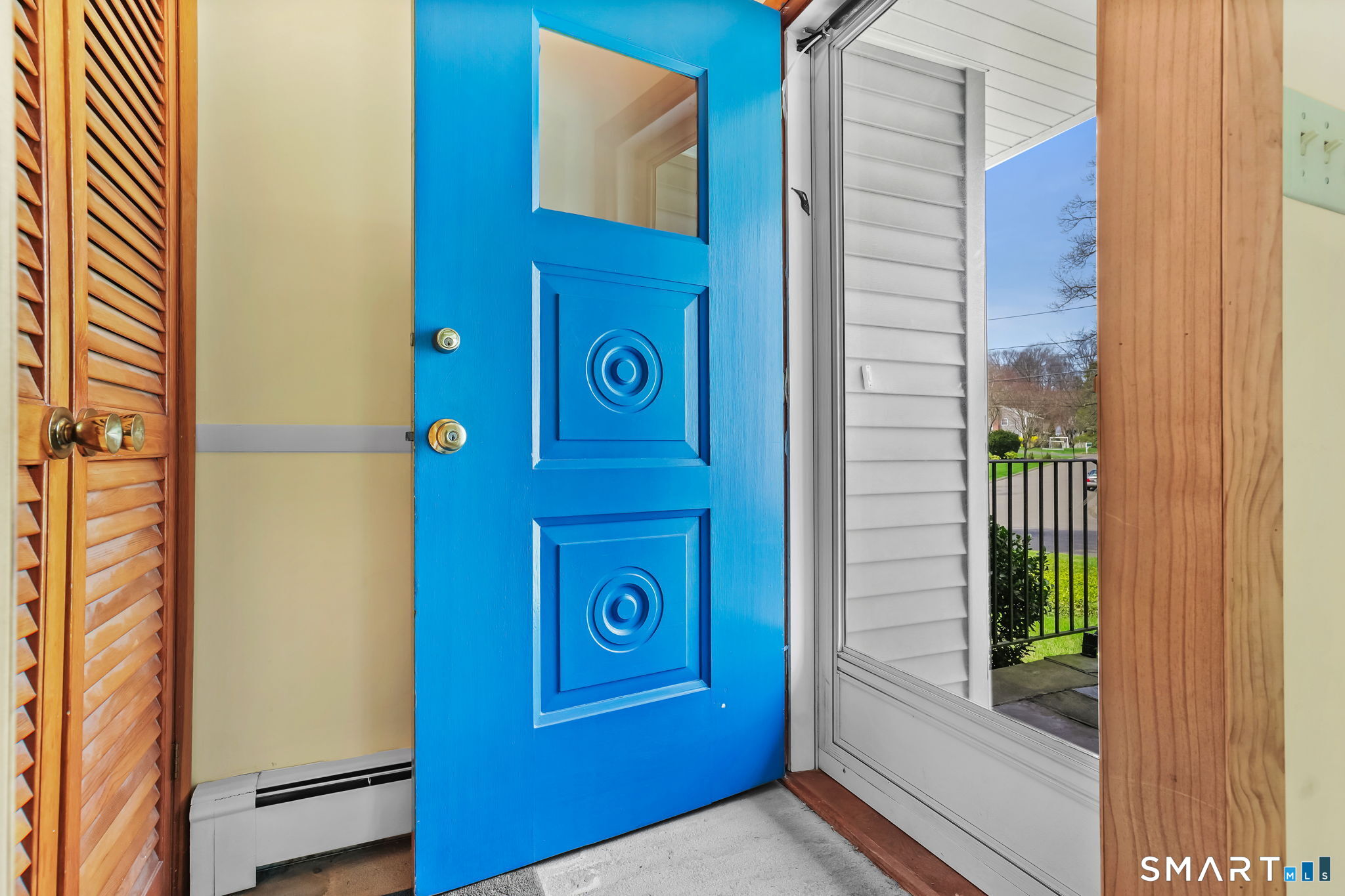 15 Glenbrook Road Trumbull, CT 06611 - Photo 3 of 39