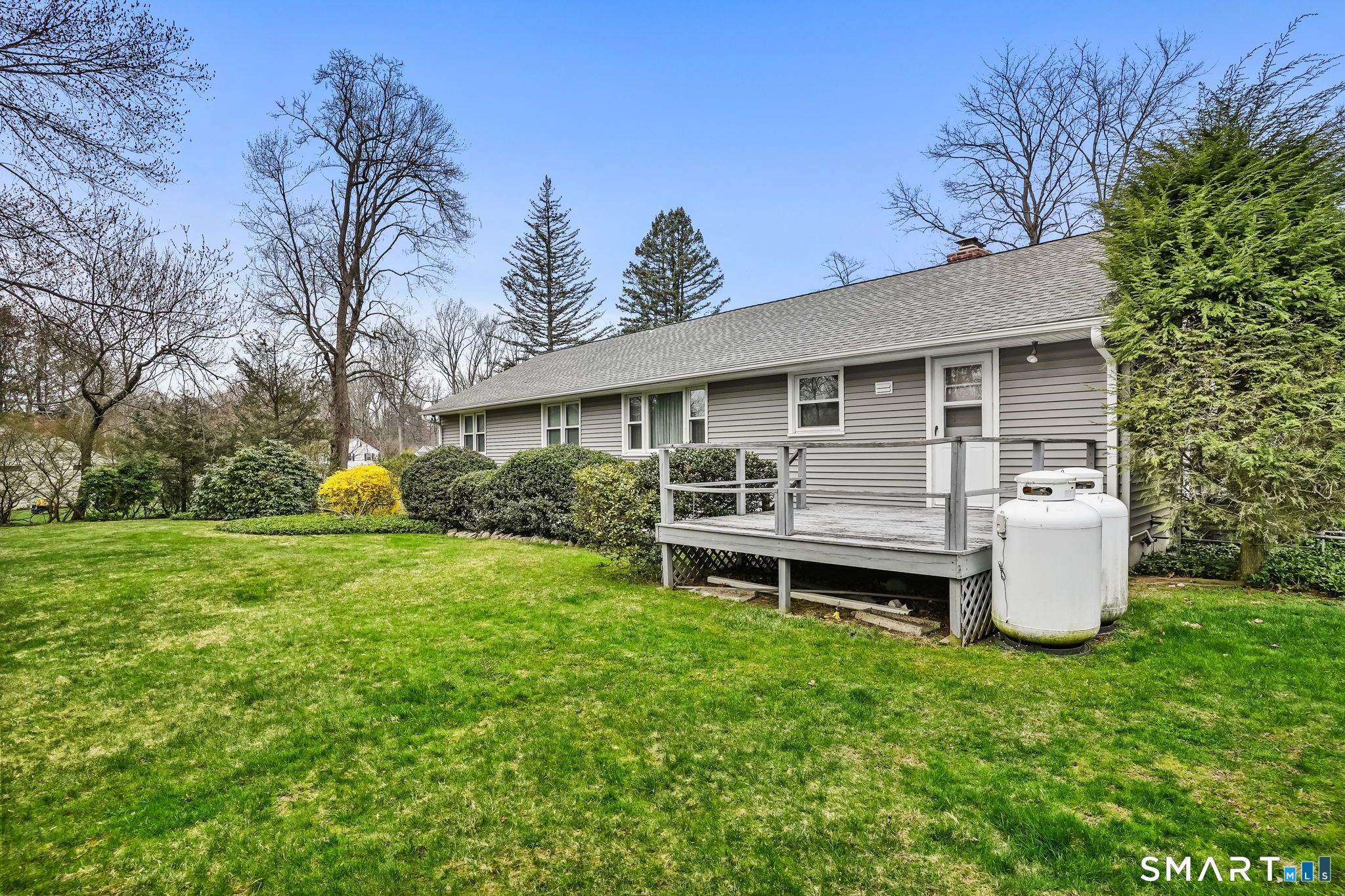 15 Glenbrook Road Trumbull, CT 06611 - Photo 32 of 39