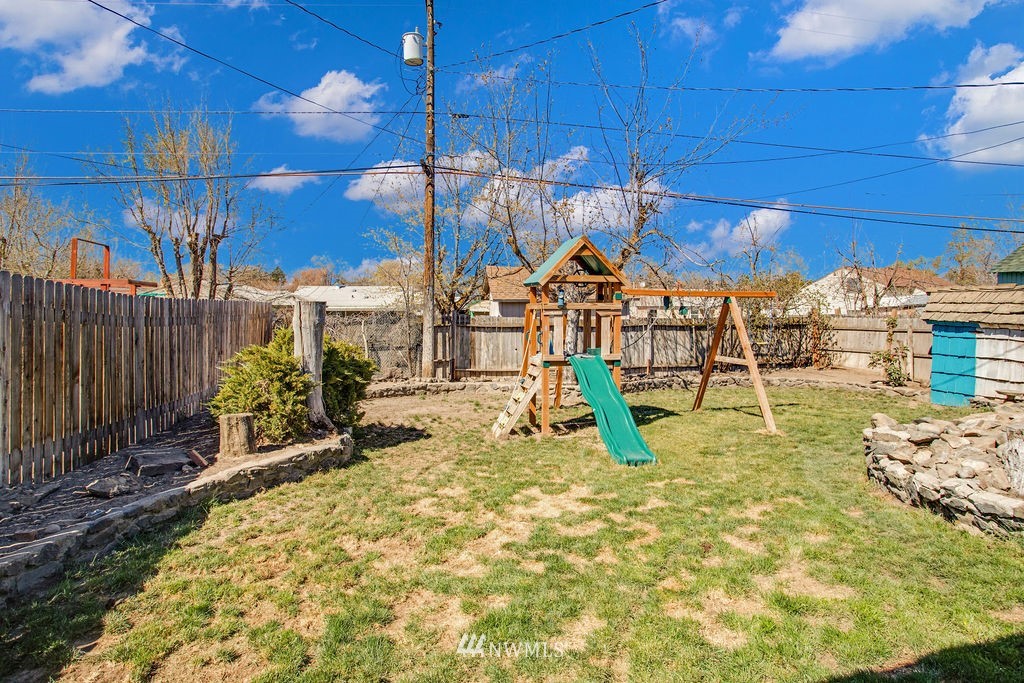 348 West Ridge Road Moses Lake, WA 98837 - Photo 18 of 22 Gallery Image 18