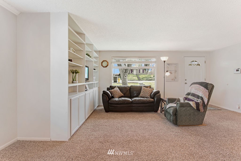 348 West Ridge Road Moses Lake, WA 98837 - Photo 3 of 22 Gallery Image 3