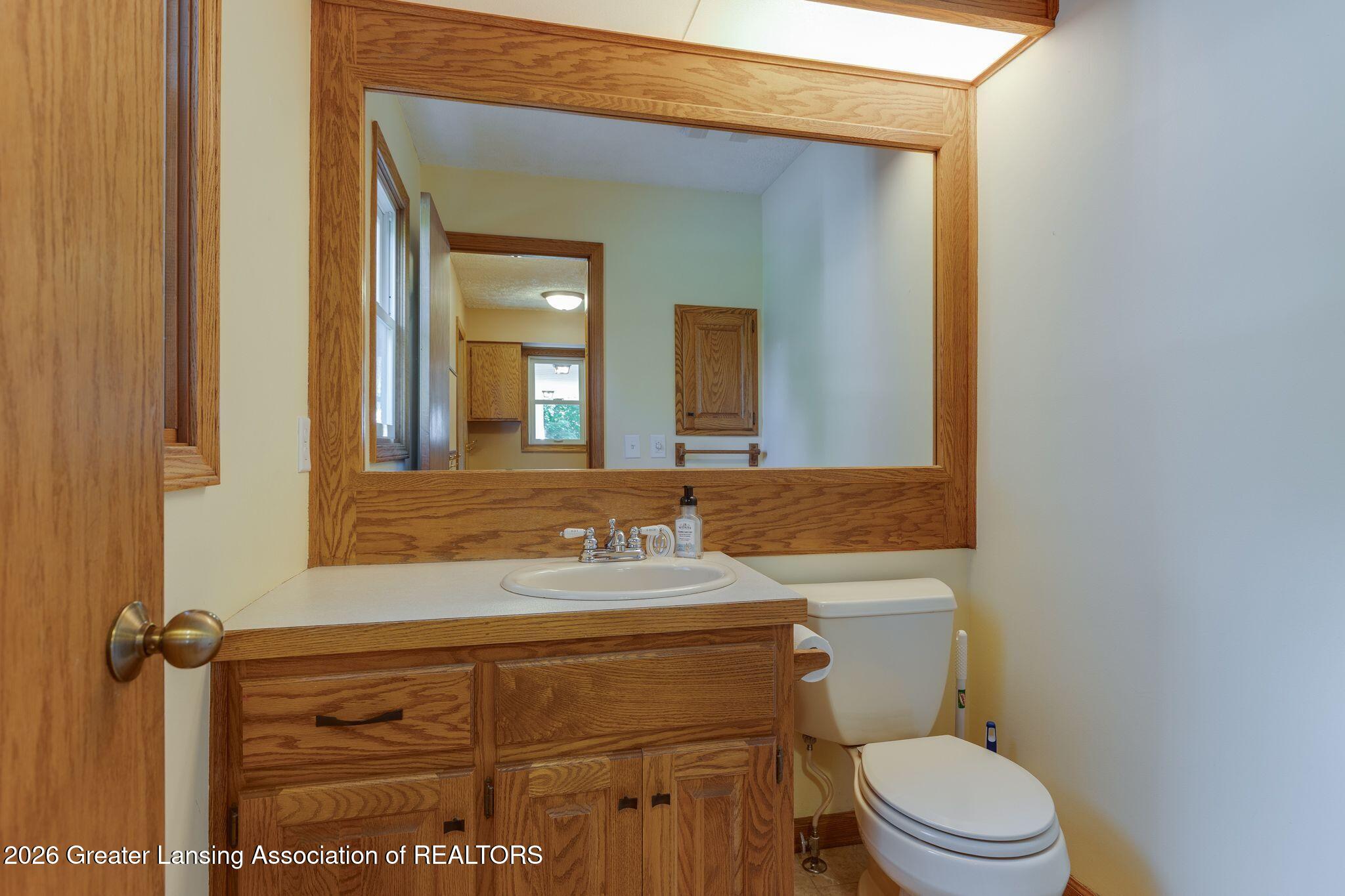 4115 West Howe Road Dewitt, MI 48820 - Photo 23 of 32 .