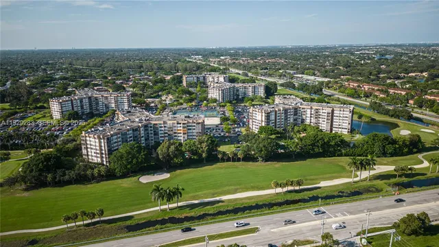 $149,995 | 1100 St Charles Place, Unit 620, Pembroke Pines, FL 33026