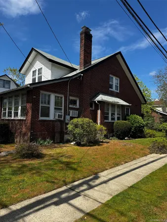 $745,000 | 12 Harvard Avenue, Hewlett, NY 11557