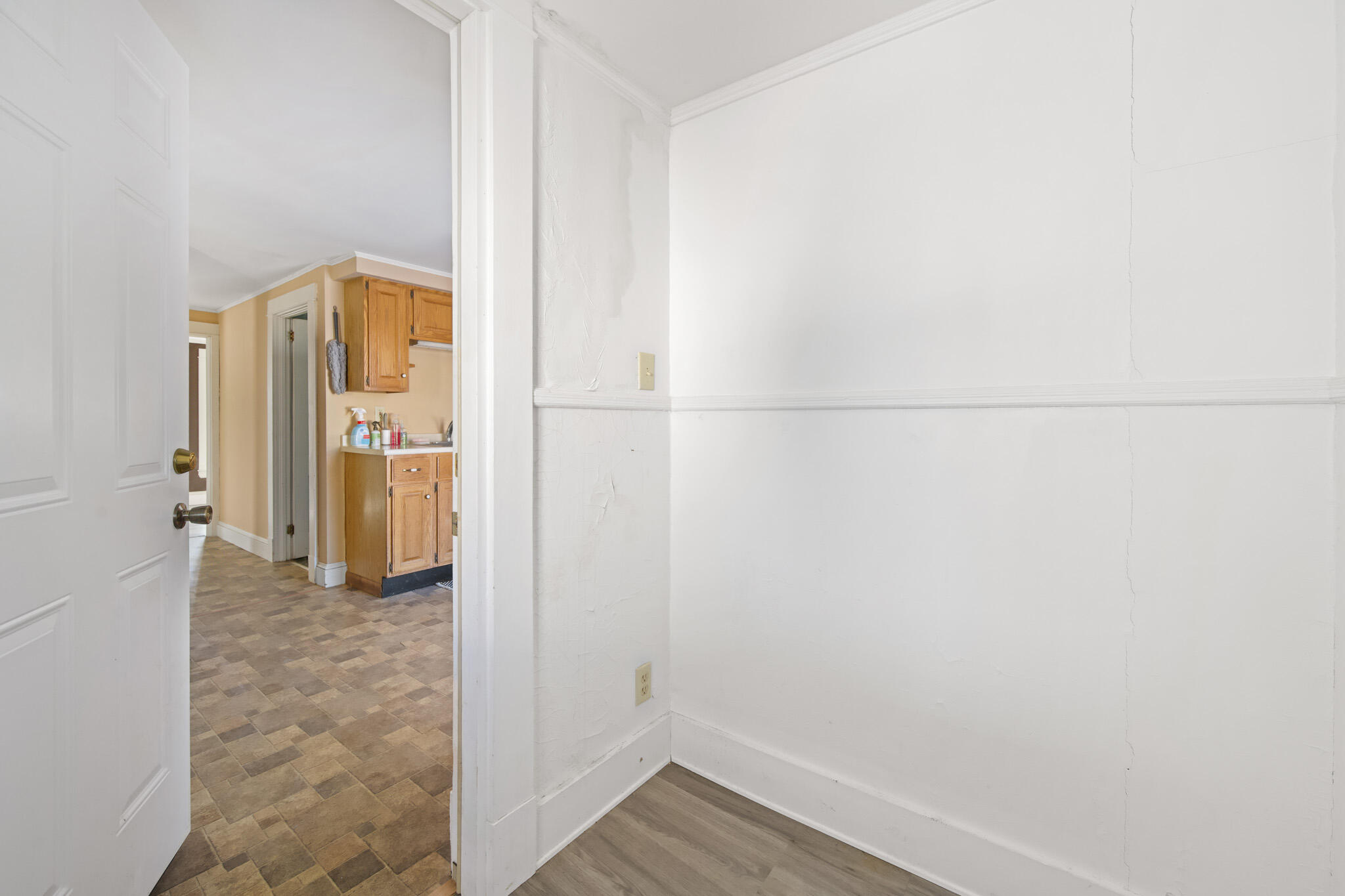 59 Thatcher Street Bangor, ME 04401 - Photo 2 of 17 59 Thatcher Street, Bangor, ME 04401