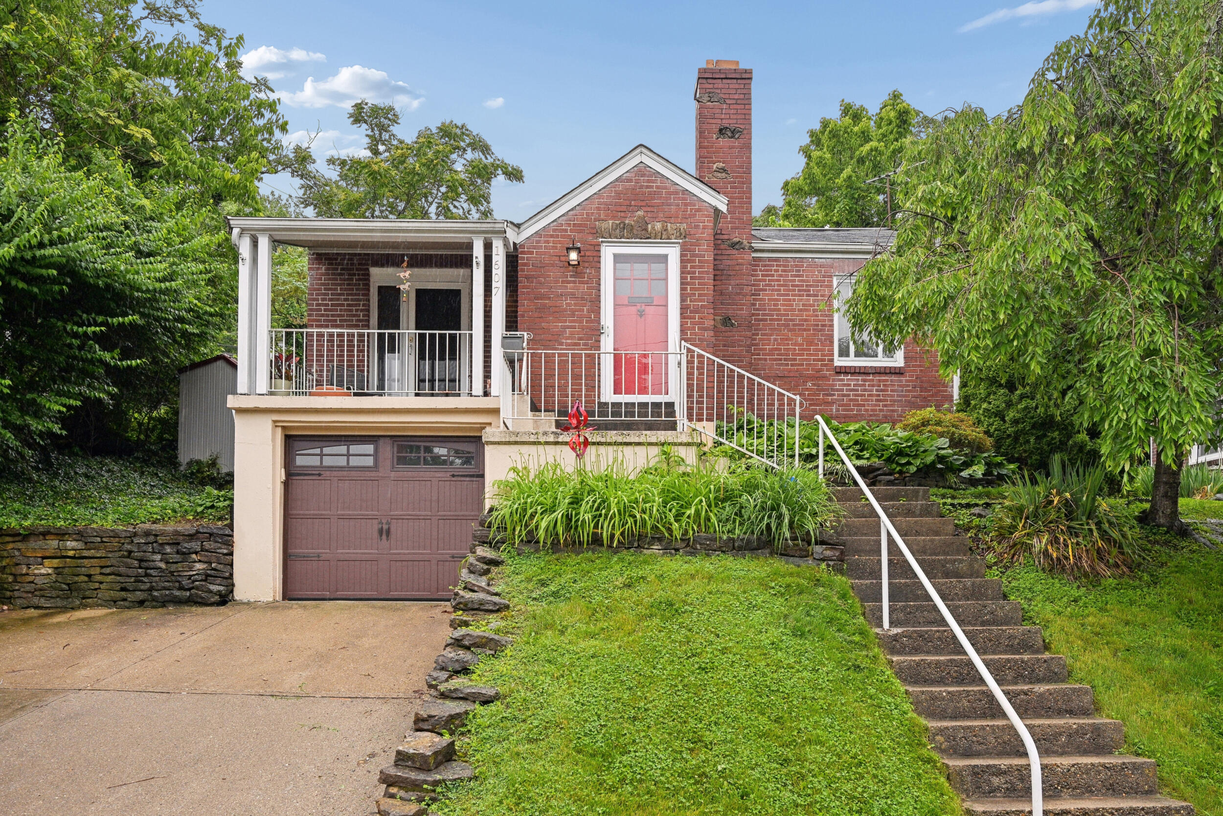 1607 Monroe Street Covington, KY 41014 - Photo 1 of 32