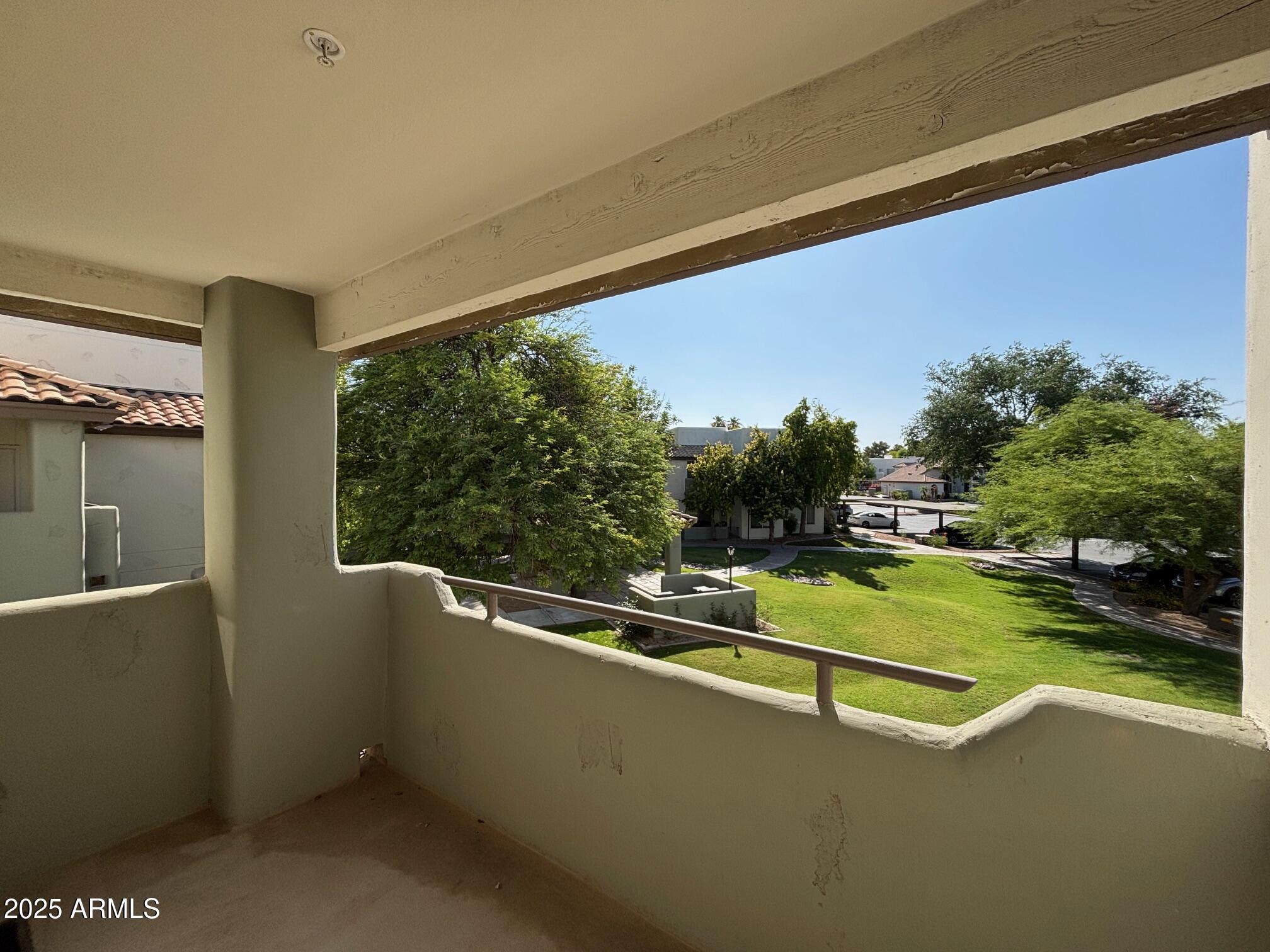 a view of a tennis court