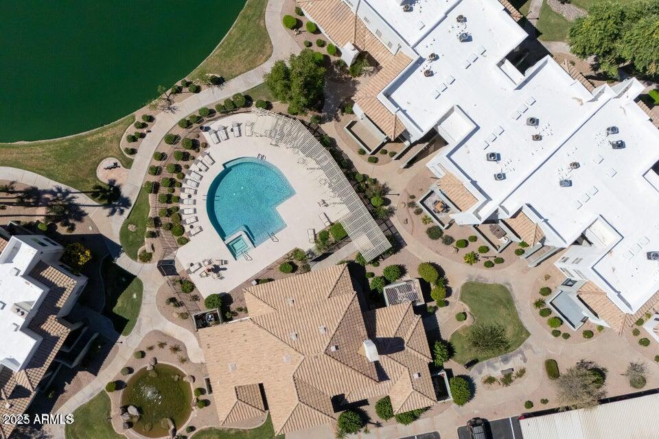 1825 West Ray Road, Unit 2082 Chandler, AZ 85224 - Photo 35 of 37 an aerial view of a swimming pool
