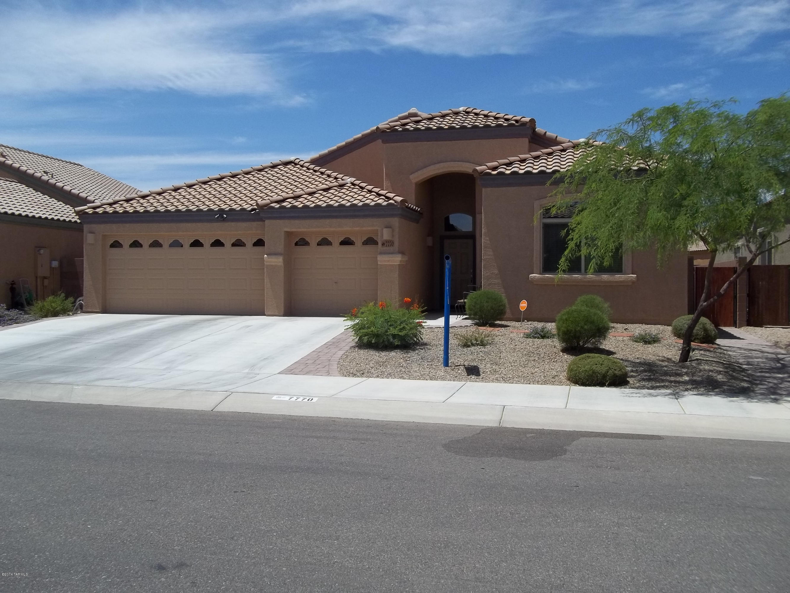 7770 East Treetop Road Tucson, AZ 85756 - Photo 1 of 28 Gallery Image 1