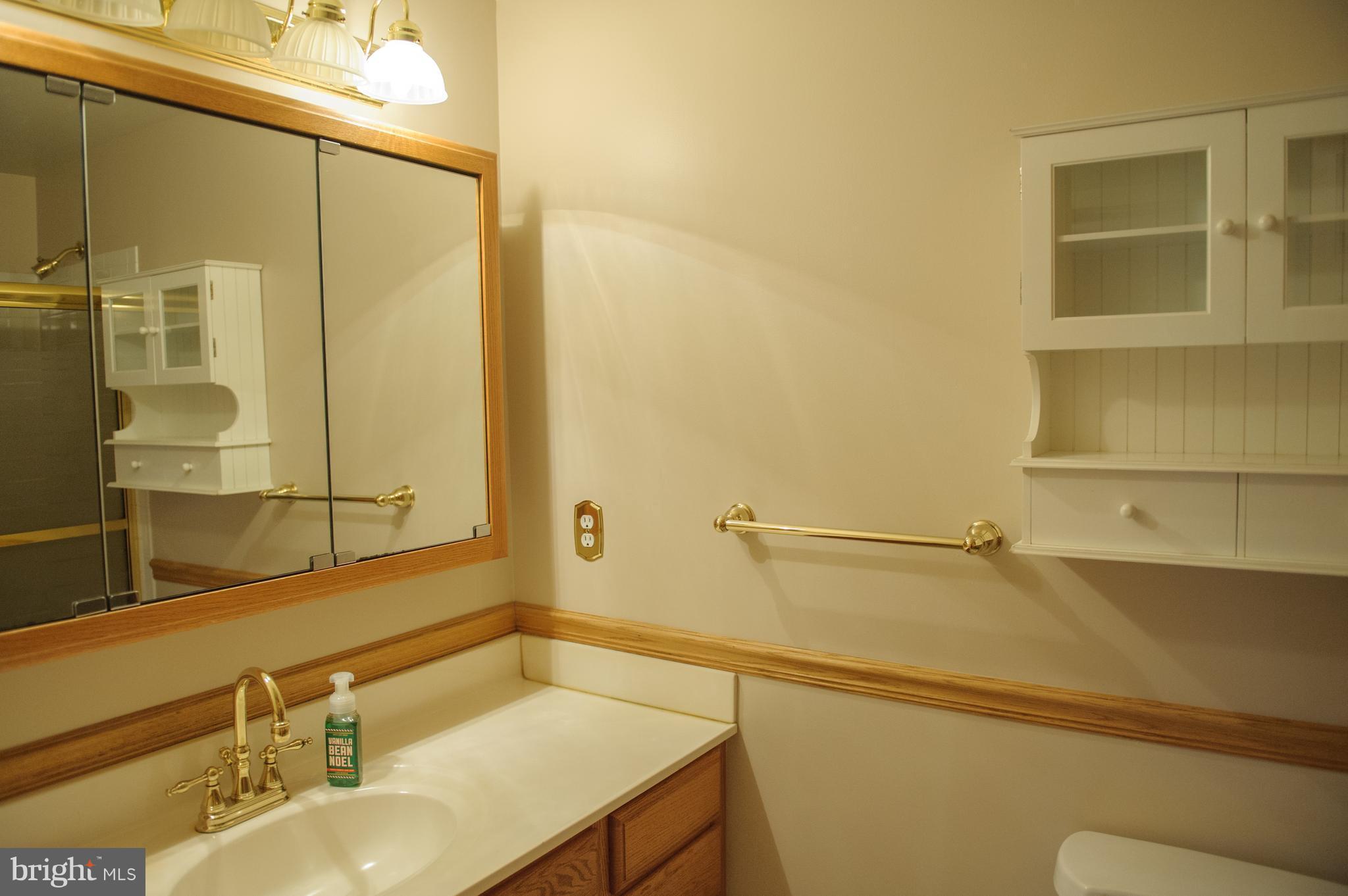 957 St George Barber Road Davidsonville, MD 21035 - Photo 25 of 30 Hall Bath