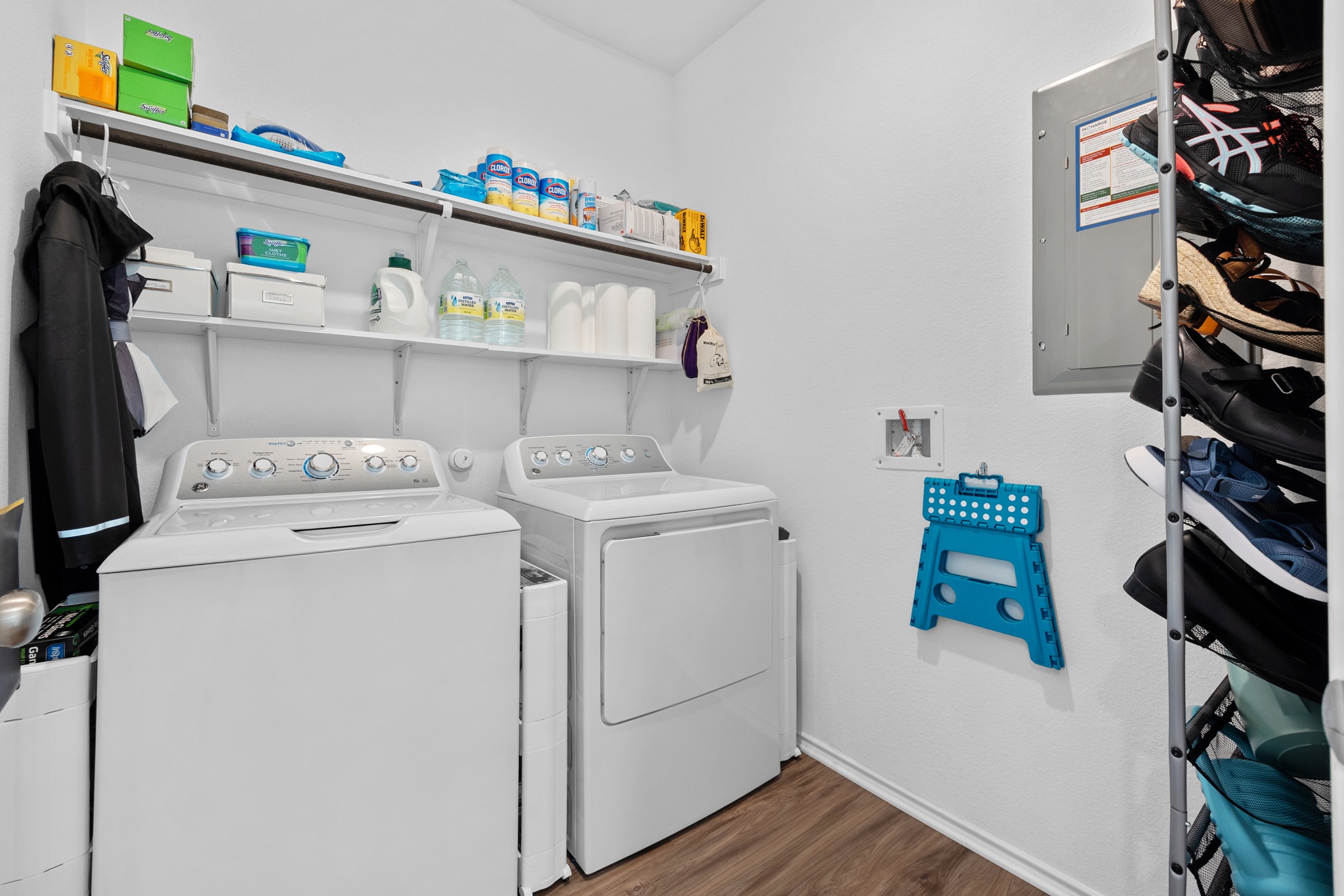 1500 Linwood Street Leander, TX 78641 - Photo 14 of 38 a utility room with dryer and washer