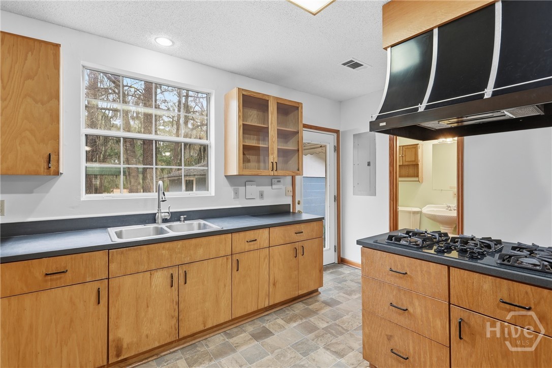 1112 Dean Forest Road Savannah, GA 31405 - Photo 12 of 42 Gallery Image 12
