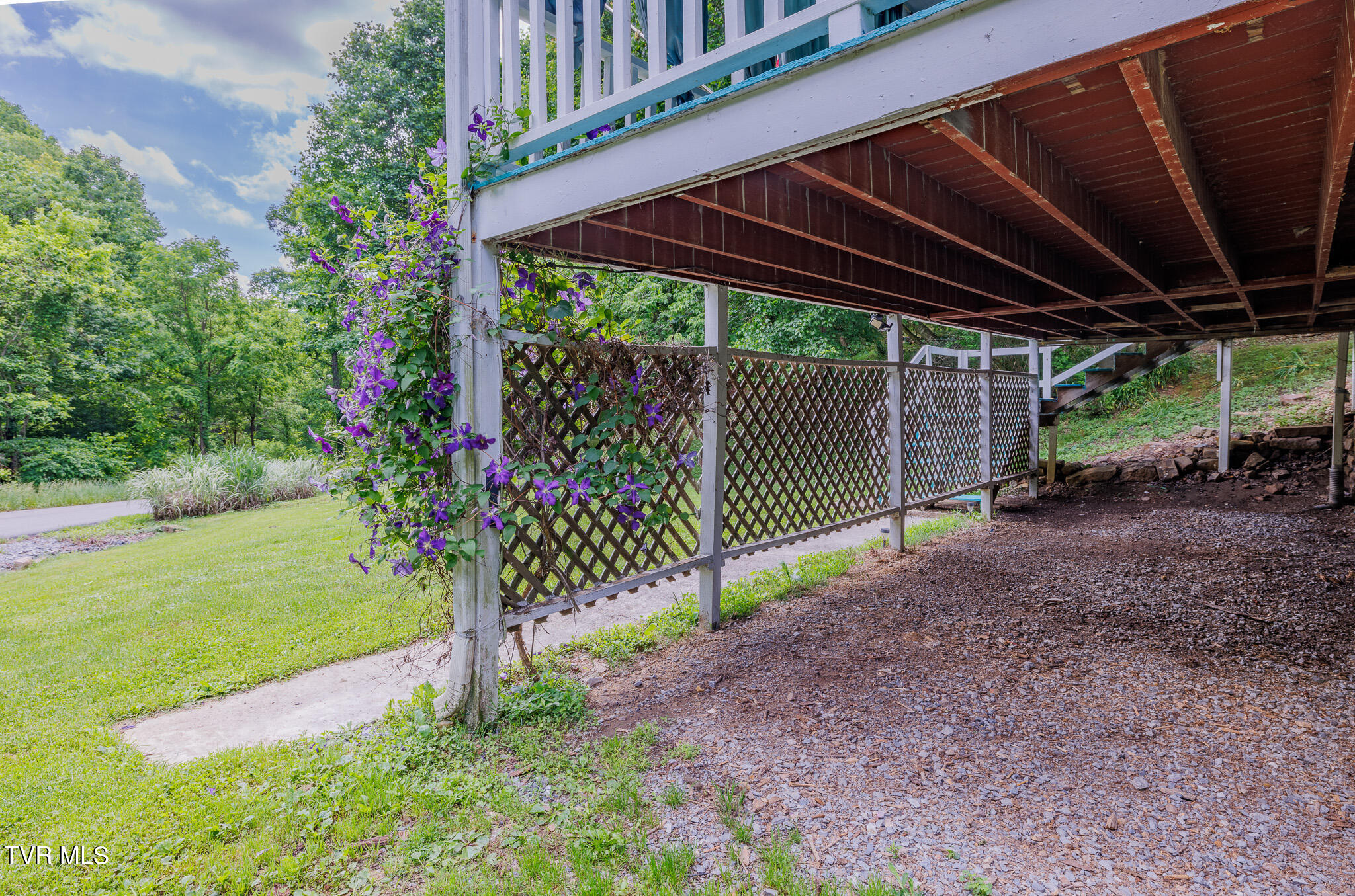 1380 Allison Gap Road Saltville, VA 24370 - Photo 26 of 35 1R9A7210-HDR