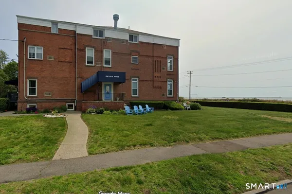 $1,975 | 1 Peck Avenue, Unit 11, West Haven, CT 06516
