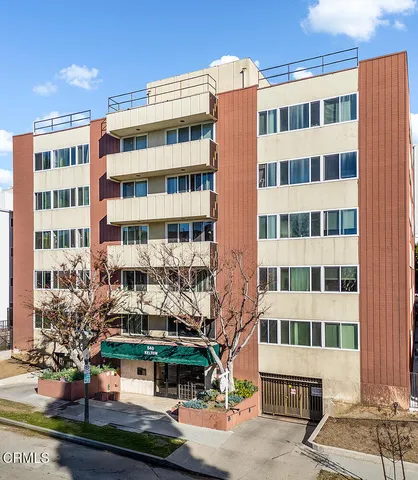 $835,000 | 540 Kelton Avenue, Unit 201, Los Angeles, CA 90024