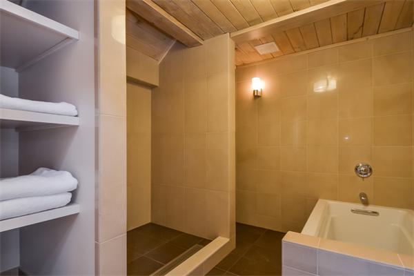 56 Brooks Road Longmeadow, MA 01106 - Photo 26 of 30 Gallery Image 26