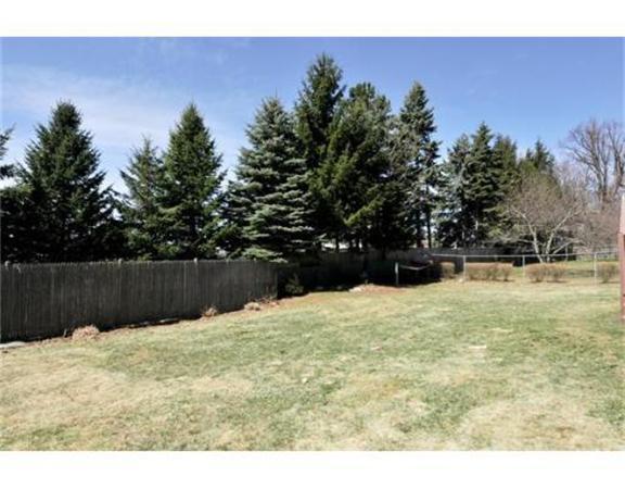 195 Beverly Road Worcester, MA 01605 - Photo 14 of 15