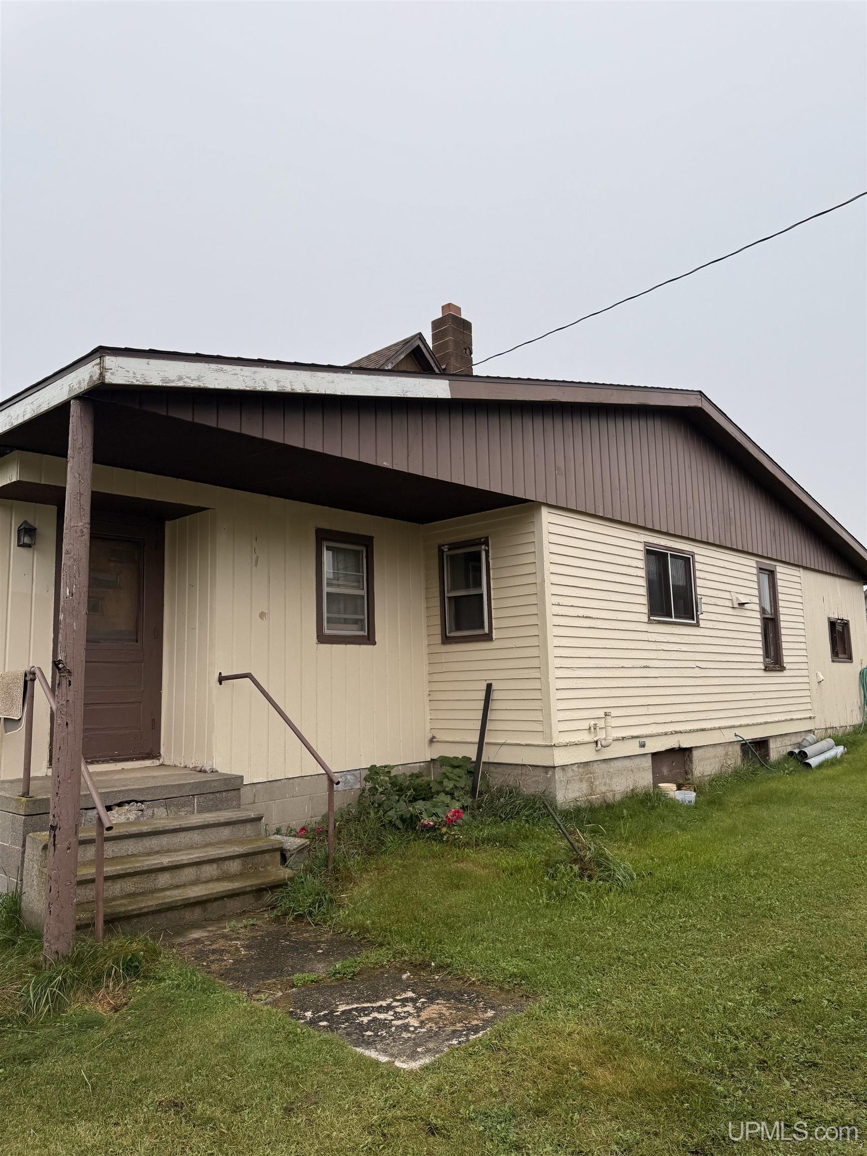 5823 Hallstrom Road Skandia, MI 49885 - Photo 18 of 50