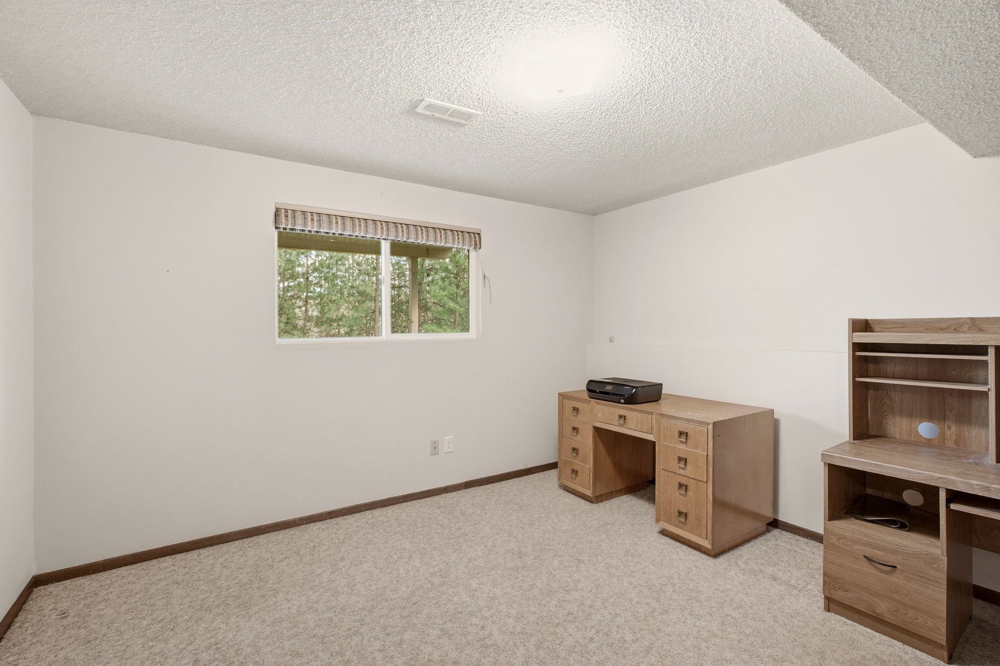 4821 South Bates Road Spokane Valley, WA 99206 - Photo 24 of 33