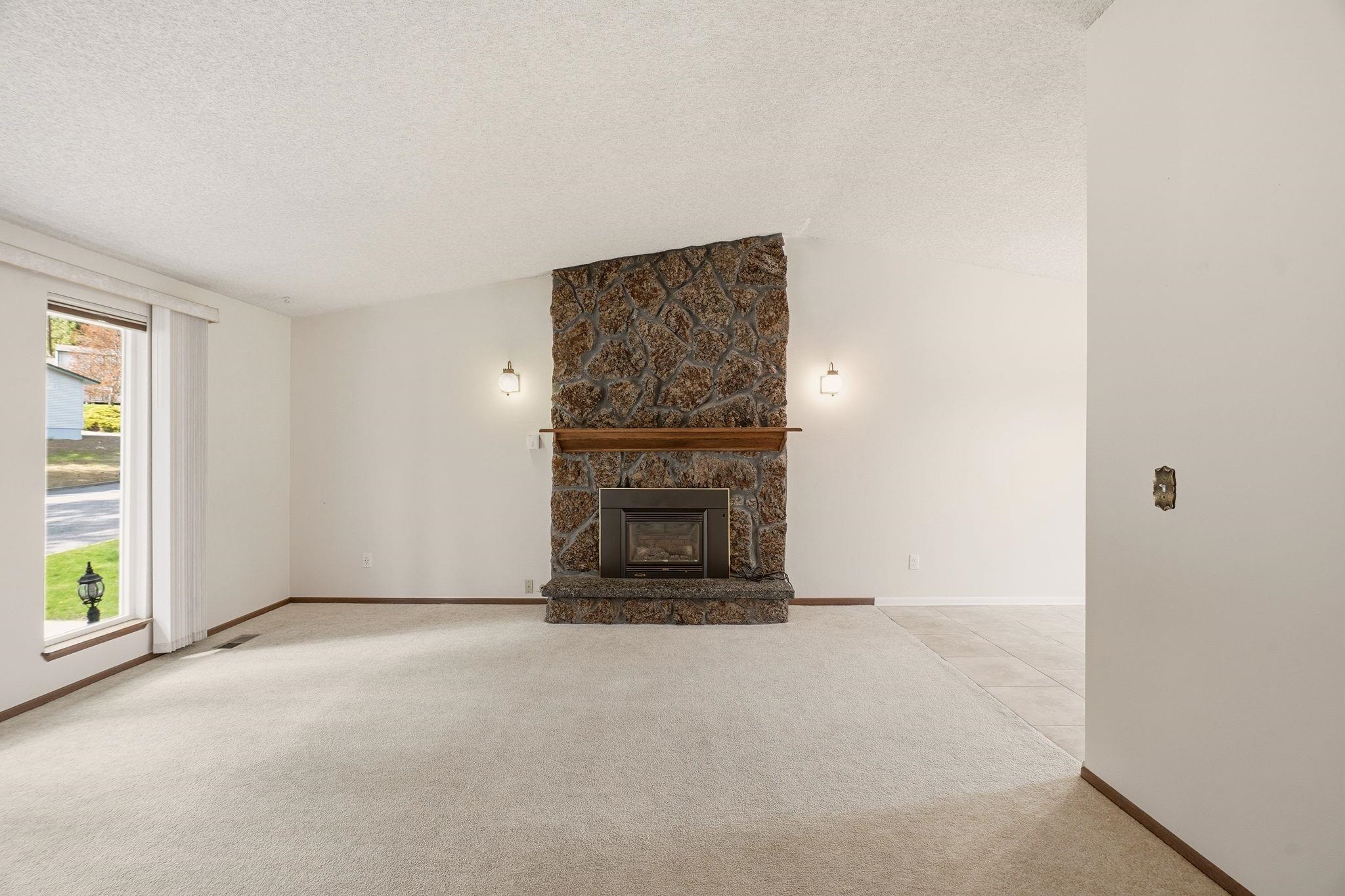 4821 South Bates Road Spokane Valley, WA 99206 - Photo 4 of 33