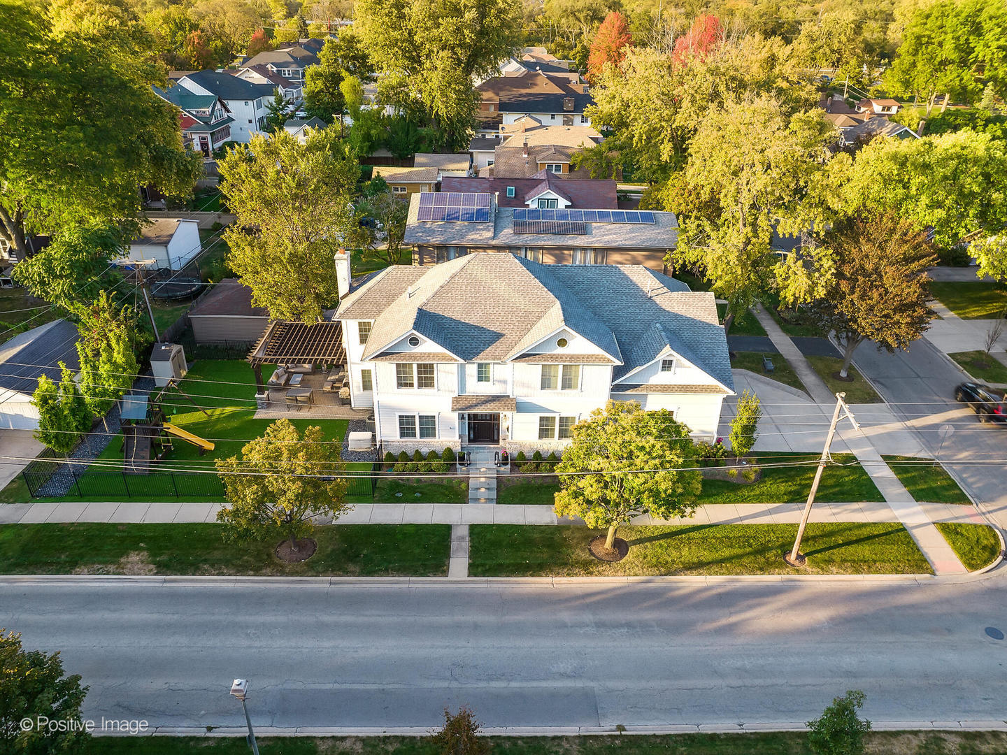 566 Mitchell Avenue Elmhurst, IL 60126 - Photo 3 of 46