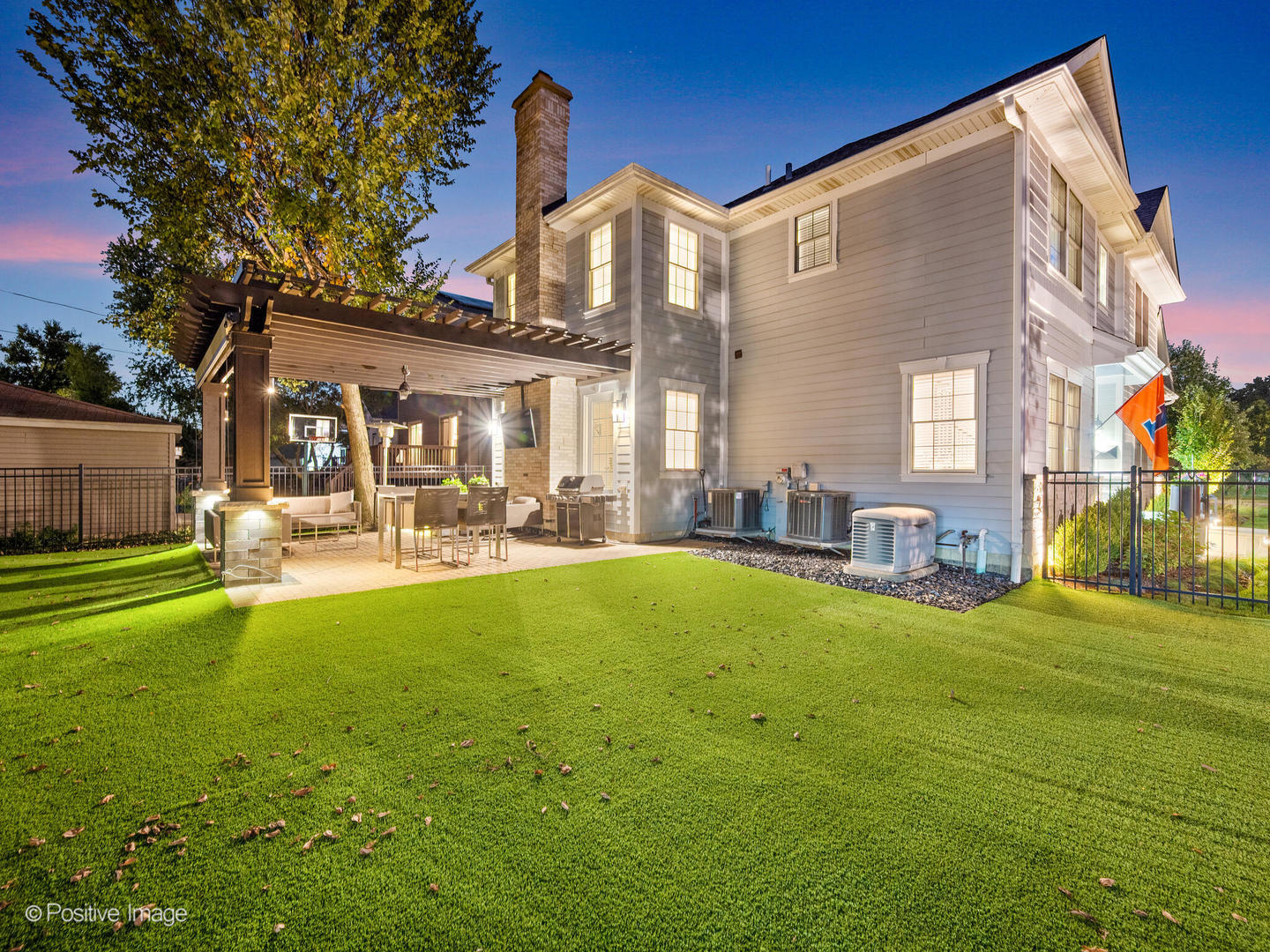 566 Mitchell Avenue Elmhurst, IL 60126 - Photo 8 of 46