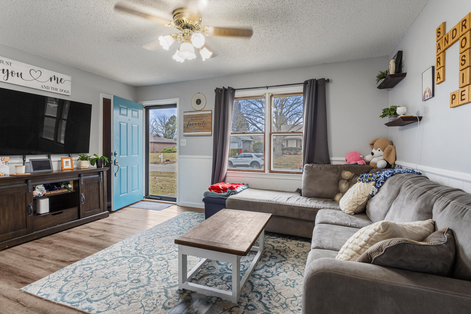 1610 Stratford Drive Champaign, IL 61821 - Photo 3 of 25