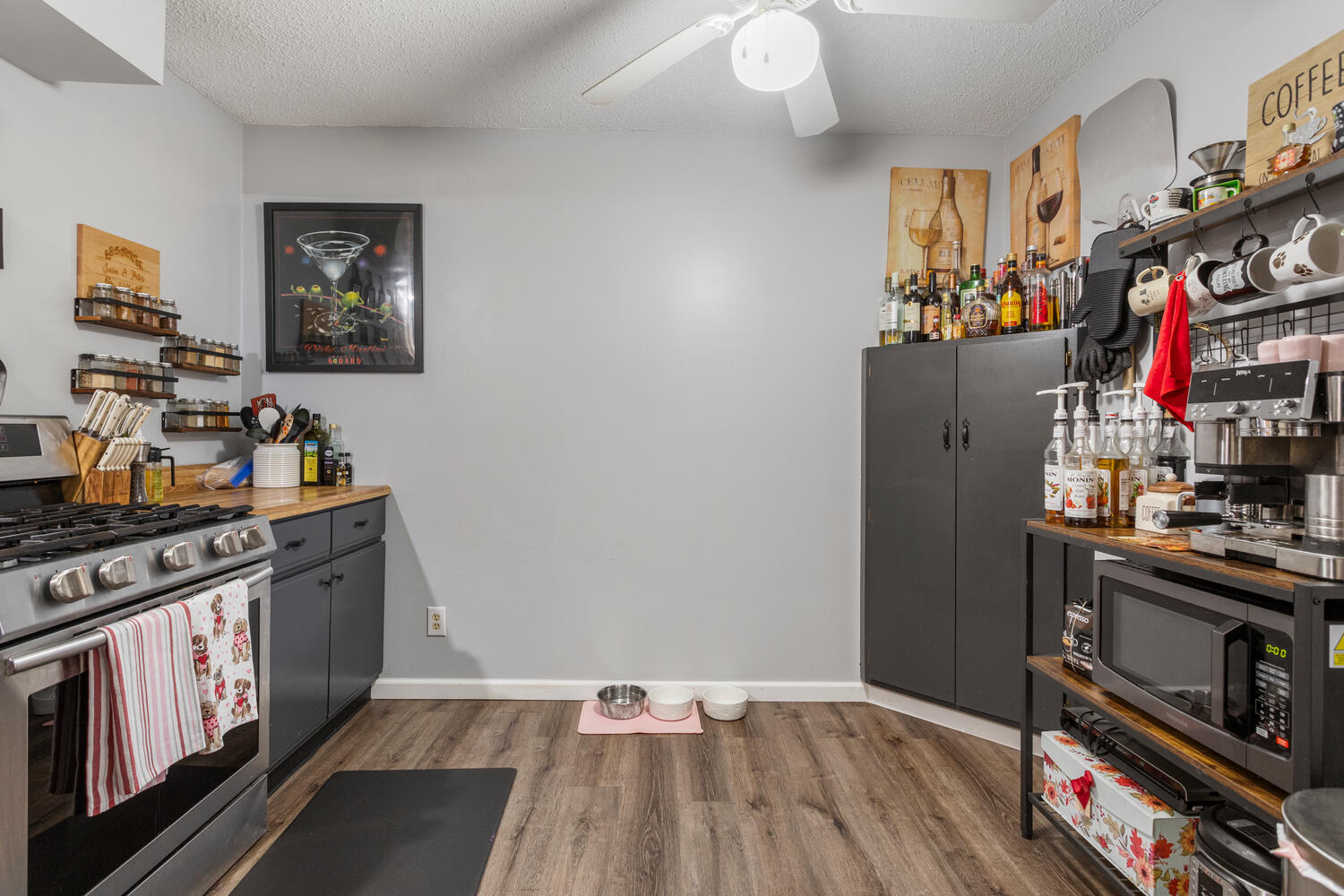1610 Stratford Drive Champaign, IL 61821 - Photo 9 of 25