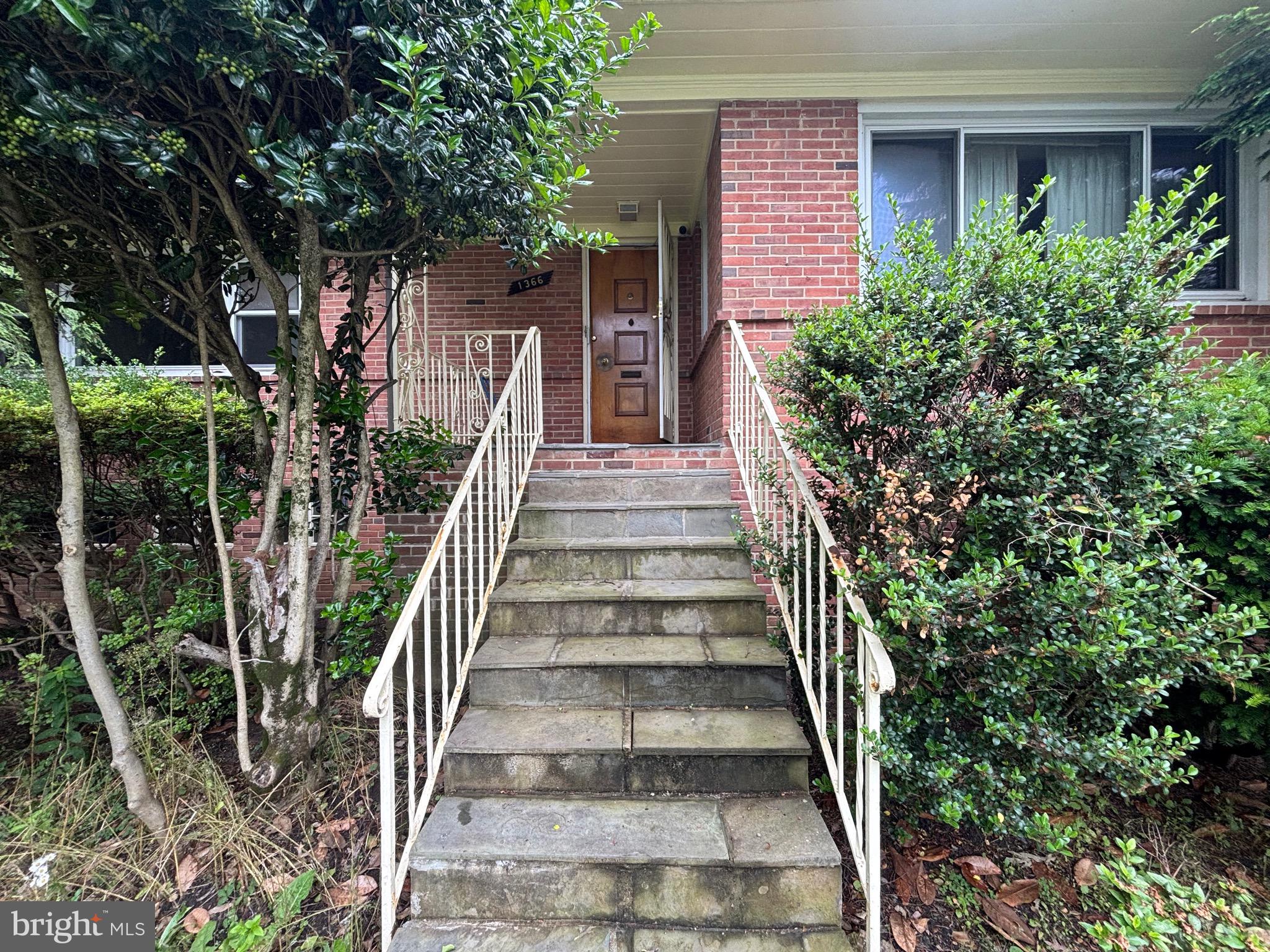 1366 Leegate Road Northwest Washington, DC 20012 - Photo 2 of 33 Gallery Image 2