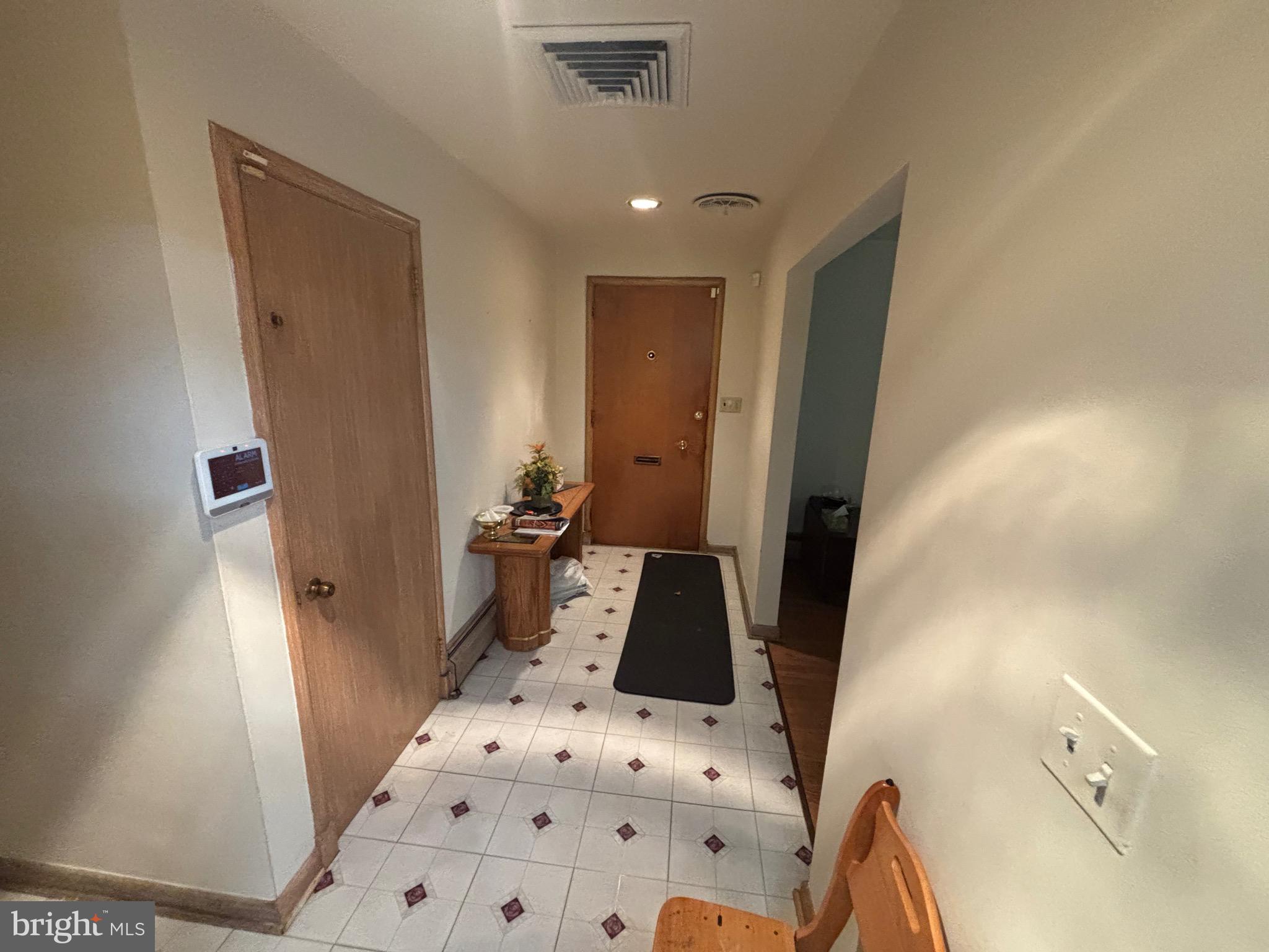 1366 Leegate Road Northwest Washington, DC 20012 - Photo 7 of 33 Gallery Image 7
