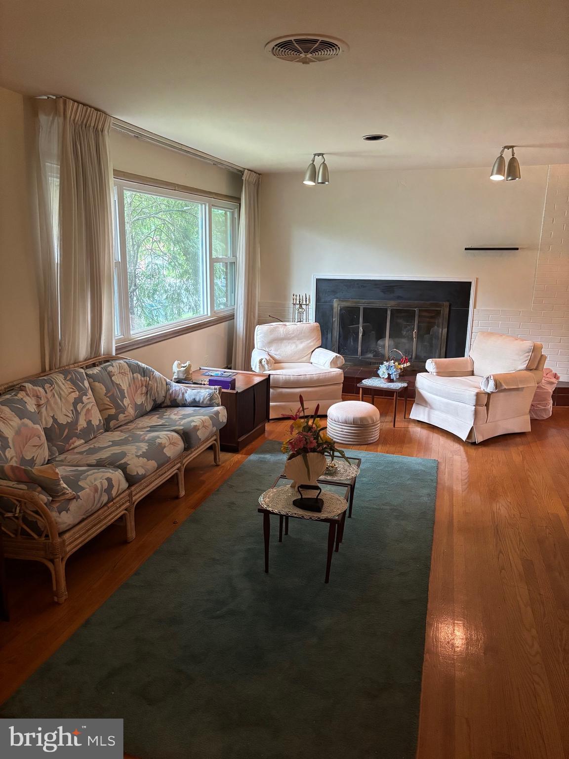 1366 Leegate Road Northwest Washington, DC 20012 - Photo 8 of 33 Gallery Image 8