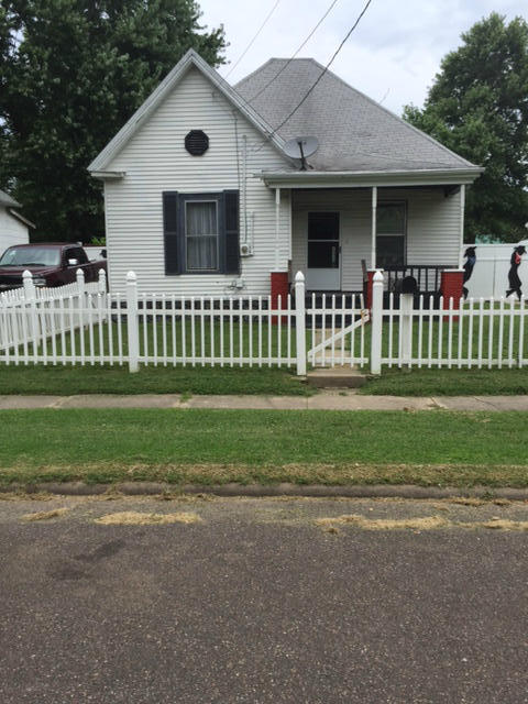 1237 East Thoman Street Springfield, MO 65803 - Photo 1 of 1 1237 thoman spfd1