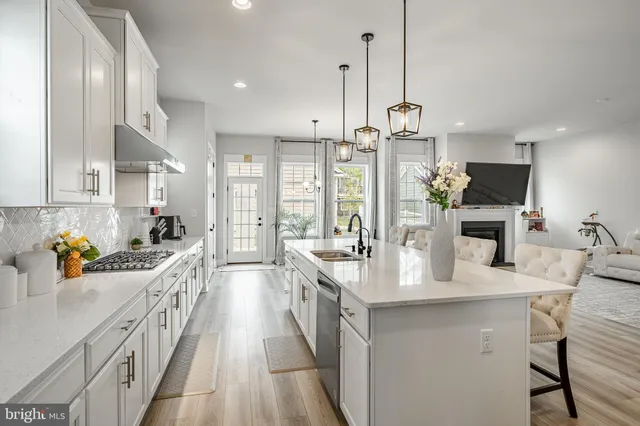 $979,000 | 155 Lotus Lane, Malvern, PA 19355