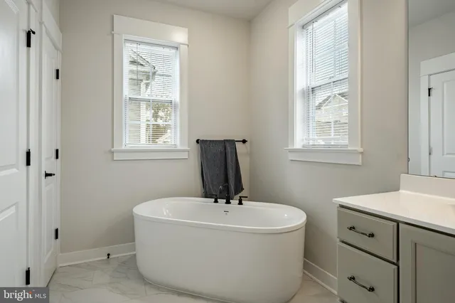 $979,000 | 155 Lotus Lane, Malvern, PA 19355