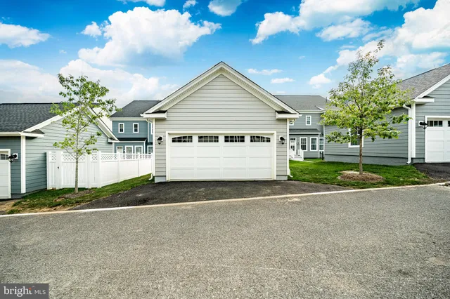 $979,000 | 155 Lotus Lane, Malvern, PA 19355