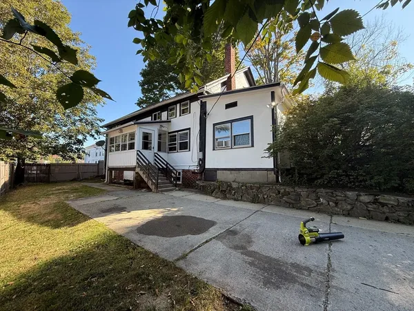 $1,249 | 1 Cheney Street, Unit 2, Orange, MA 01364