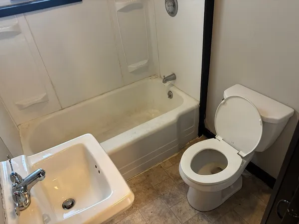 $1,249 | 1 Cheney Street, Unit 2, Orange, MA 01364