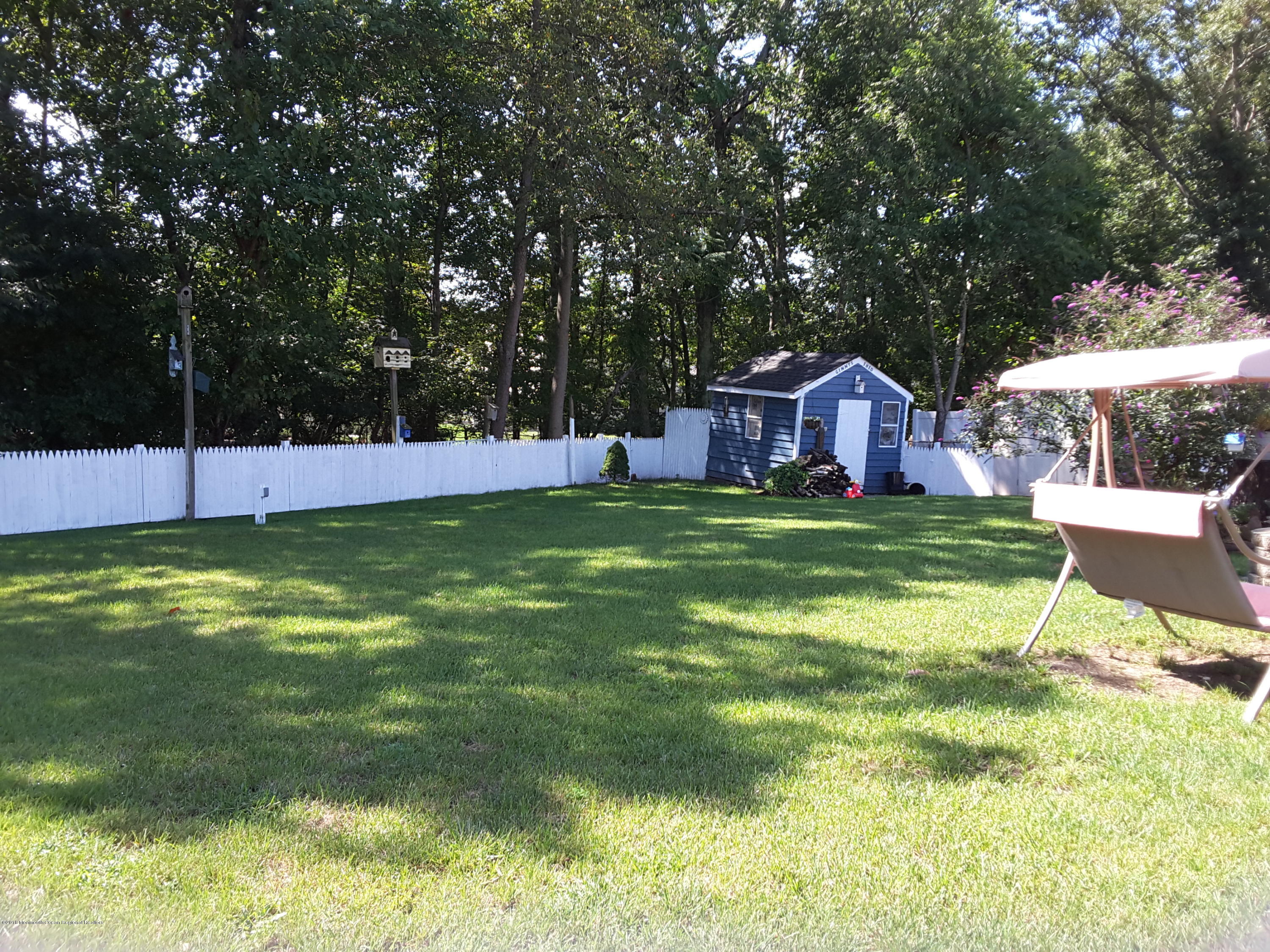 224 Sunset Lane Howell, NJ 07731 - Photo 2 of 14 20170830_110153