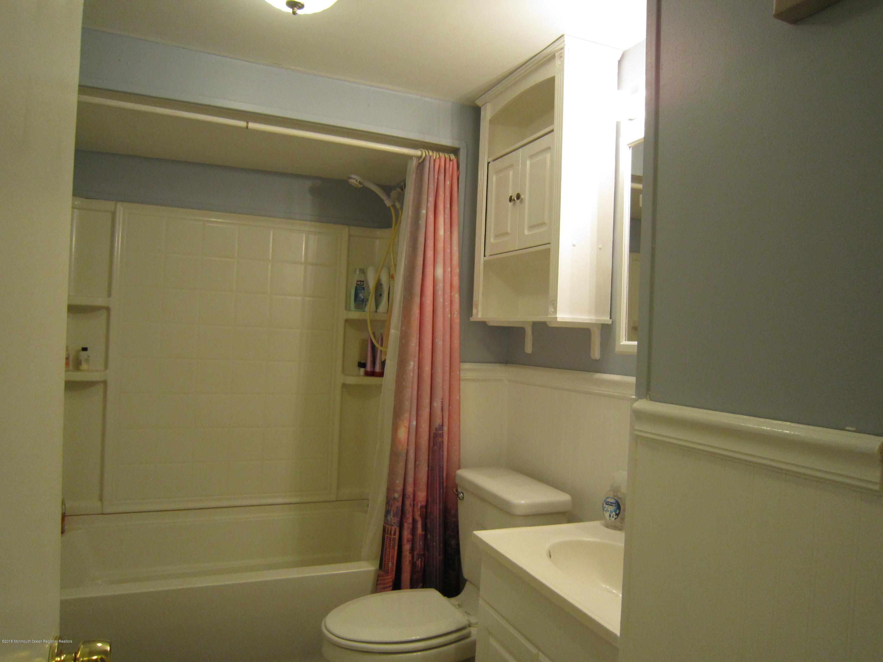 224 Sunset Lane Howell, NJ 07731 - Photo 10 of 14 IMG_3401