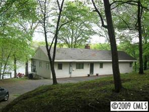 17832 Harbor Road Charlotte, NC 28278 - Photo 3 of 6 Gallery Image 3