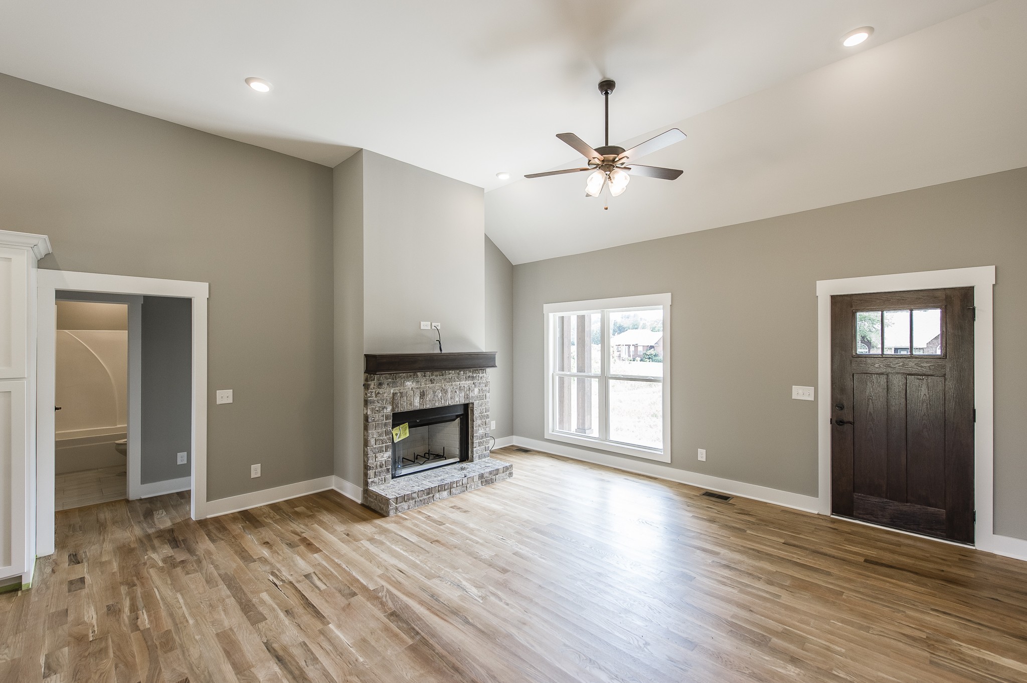 1012 Weiss Road Cottontown, TN 37048 - Photo 7 of 43