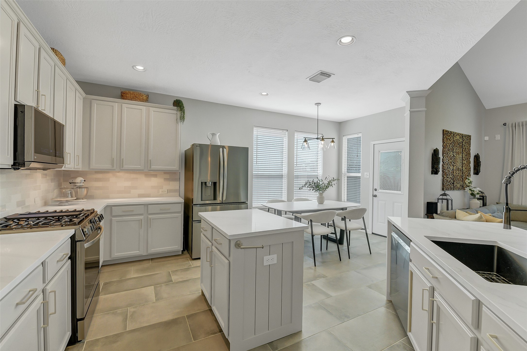 30907 Still Oaks Lane Spring, TX 77386 - Photo 11 of 30