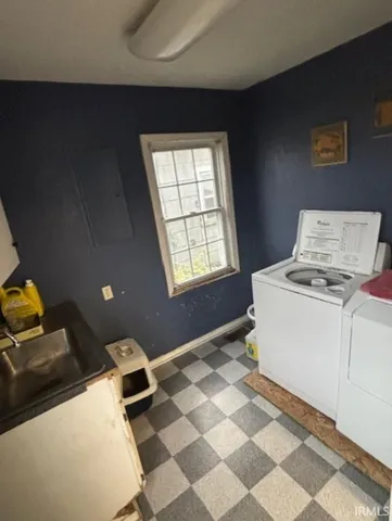 $76,900 | 410 East Lincoln Street, Marion, IN 46952