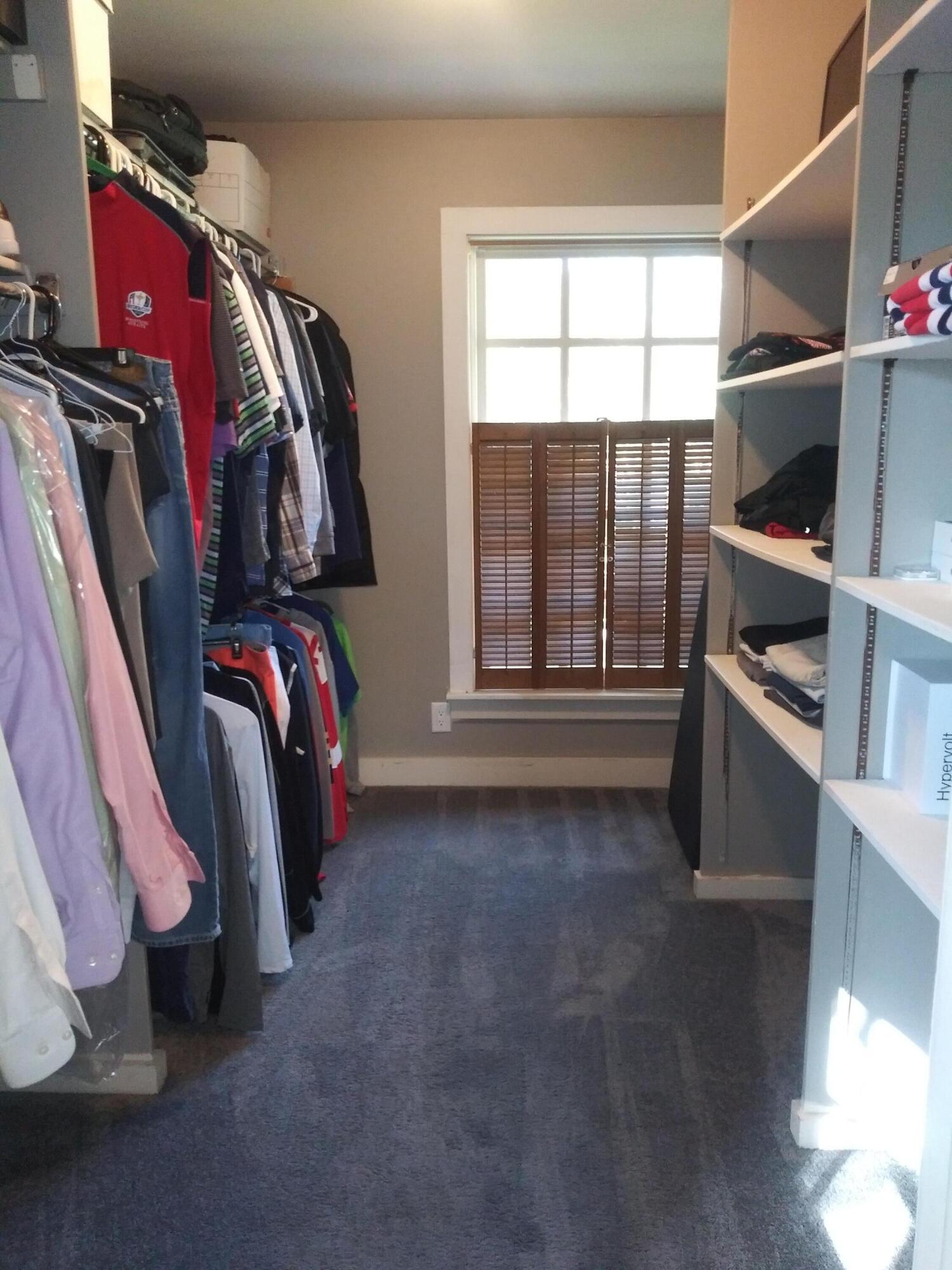 2930 McCain Road Jackson, MI 49203 - Photo 17 of 29 Walk-In Closet